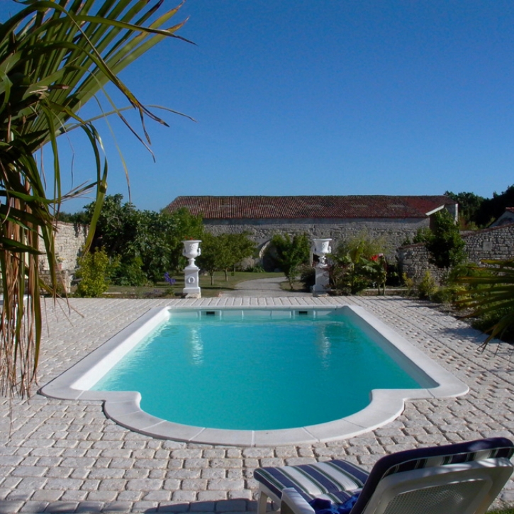 ALLIANCE PISCINES PISCINE LA ROCHE SUR YON Bloc2 ALLIANCE PISCINES