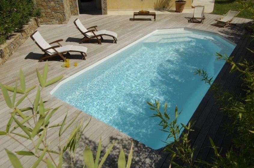 Alliance Piscines PISCINE LA ROCHE SUR YON AGATE 4