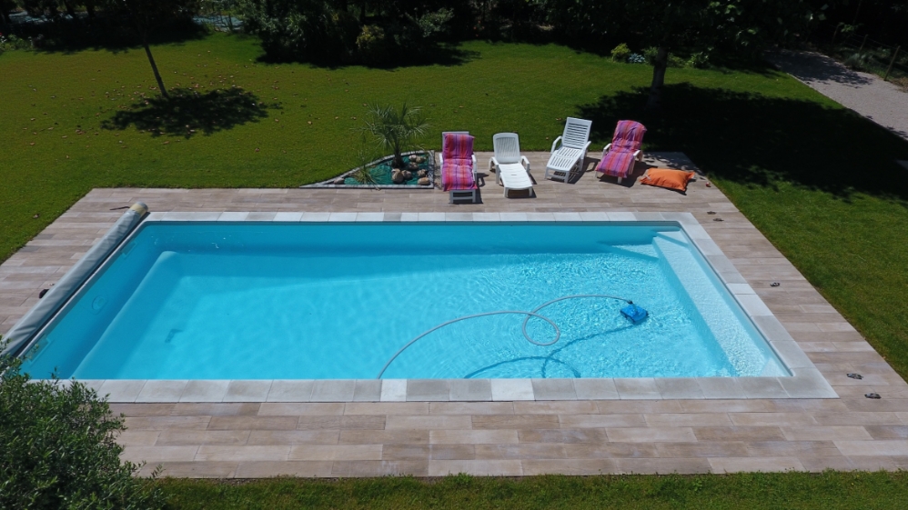 Alliance Piscines PISCINE LA ROCHE SUR YON KRYPTONITE 10M