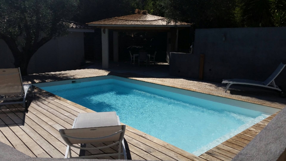 Alliance Piscines PISCINE LA ROCHE SUR YON KRYPTONITE 7M