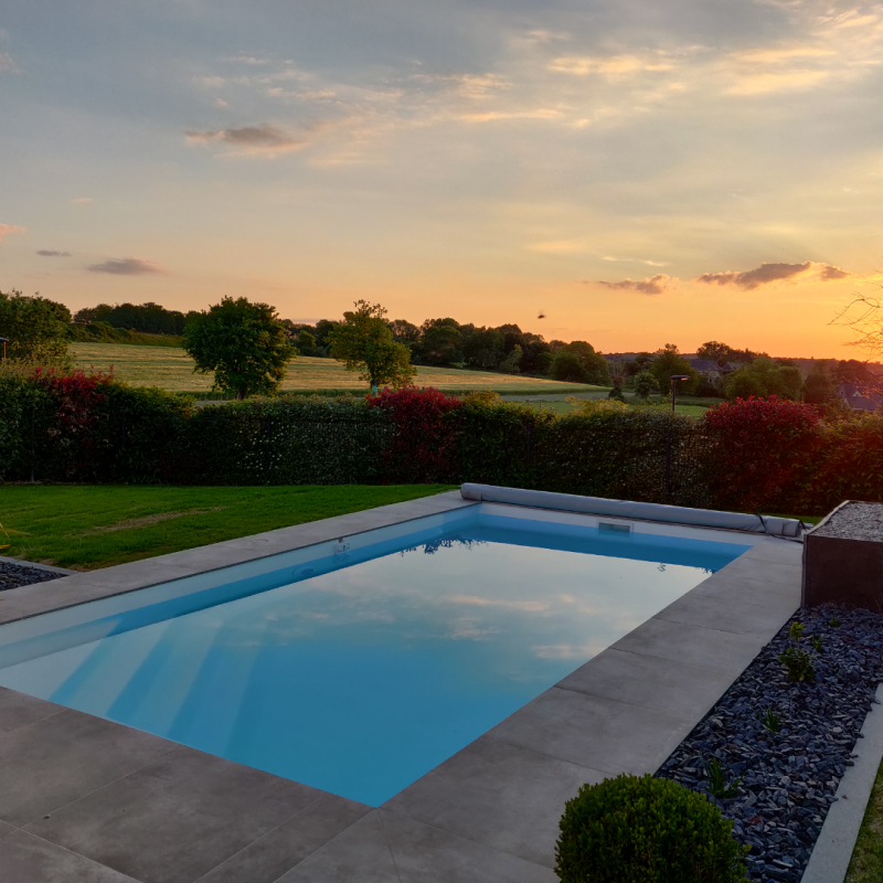 Alliance Piscines PISCINE LA ROCHE SUR YON Celestine 7 Blanche CP10 1 Copie