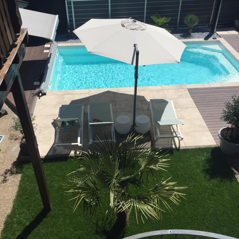 Alliance Piscines PISCINE LA ROCHE SUR YON Celestine 8S Blanche CS3 7