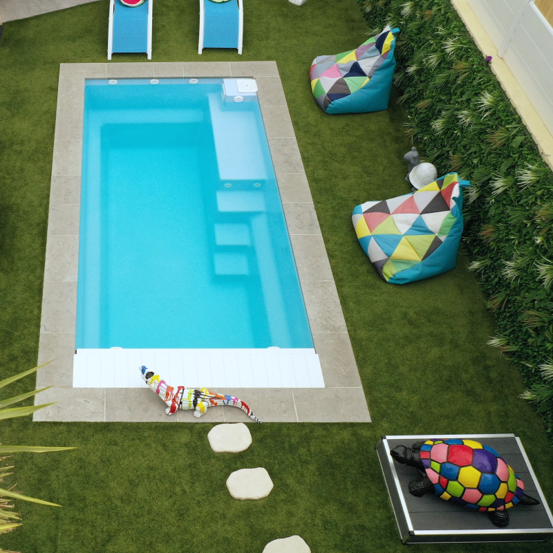 Alliance Piscines PISCINE LA ROCHE SUR YON City Bleue Volet Immerge C1 14