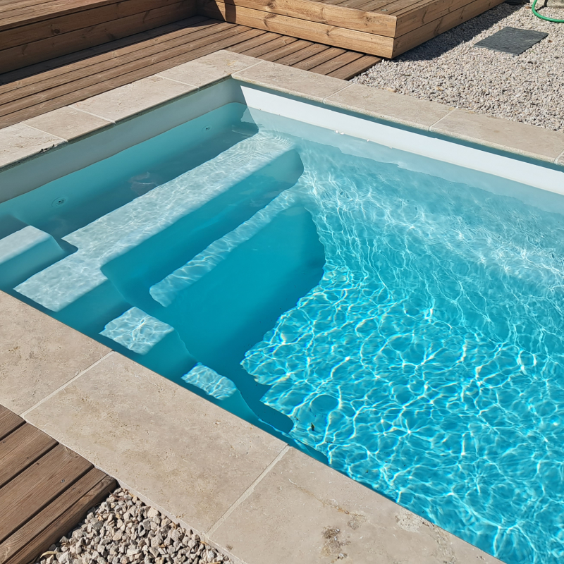 Alliance Piscines PISCINE LA ROCHE SUR YON Starlite SK Blanche SK2 39